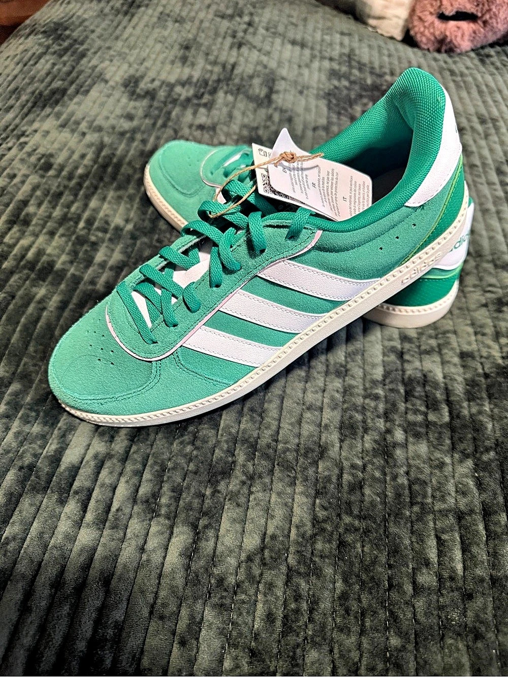 NWT!!adidas Breaknet Sleek Cloudfoam Plus Green & White Sneakers US 9.5 women’s